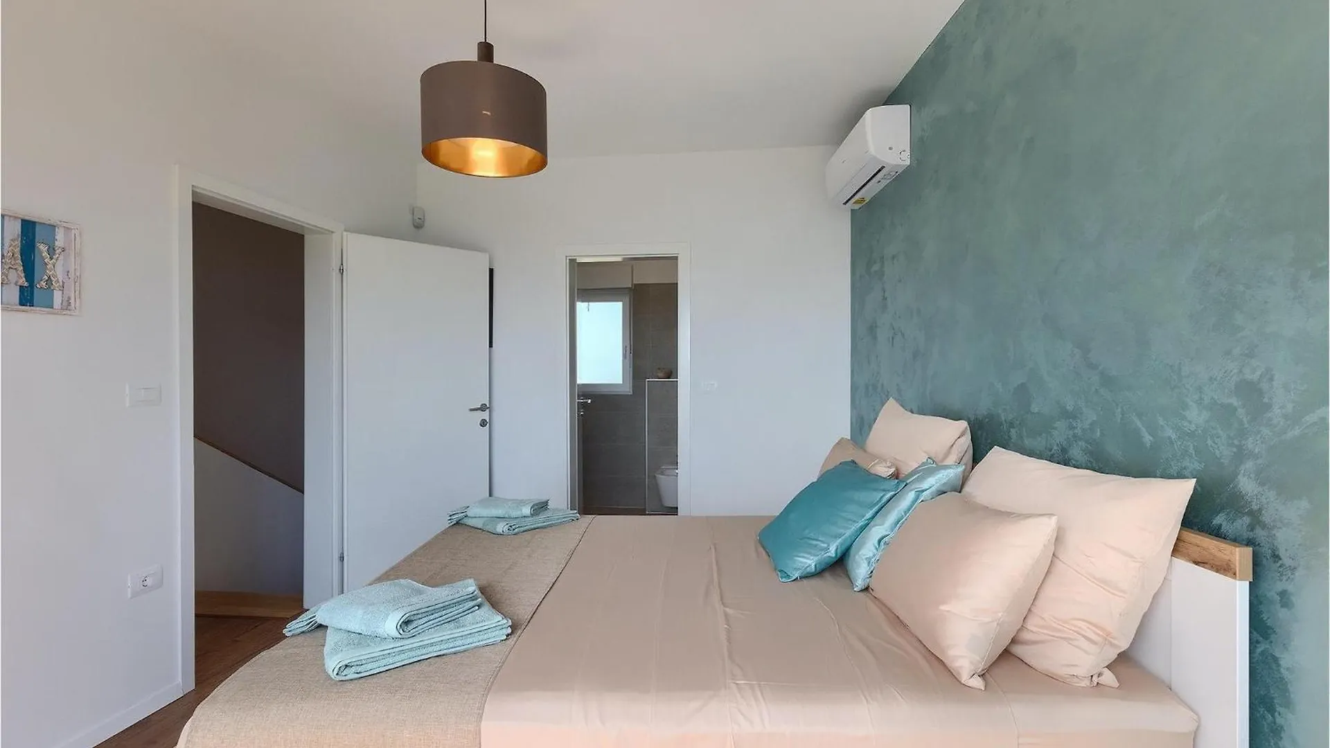 Villa Serenita Medulin 0*,  Croatia
